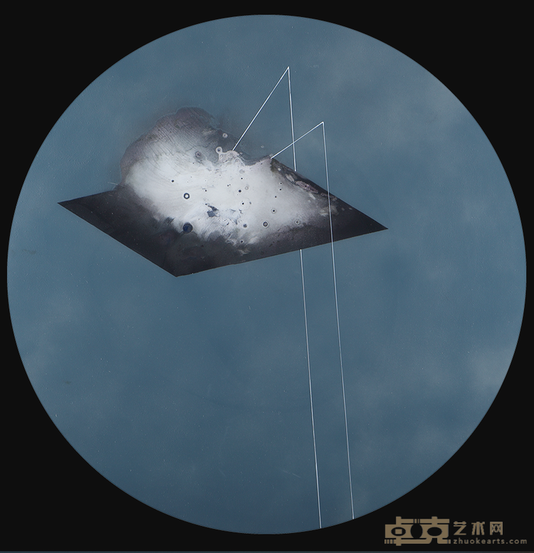 《云痕系列——永不落空之1》 游东醌 直径60cm 2020年 木板综合材料