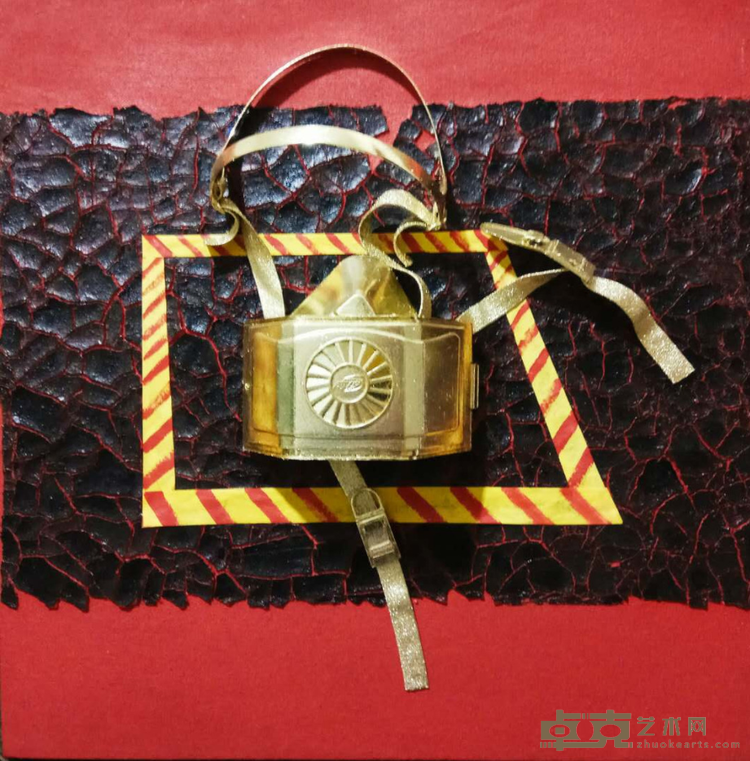 《2019-2》 冯治龙 50x50cm 2019 综合材料