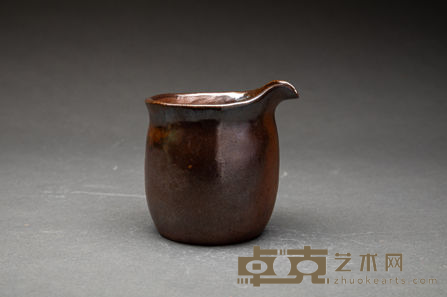 当代 张驷 柴烧手捏 蜂鸟公道杯 张驷 直径9cm，高8cm，底径6.5cm 2020 柴烧陶艺