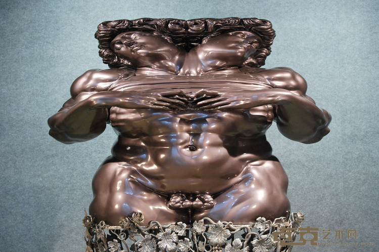 《双子星》 陈克 110x130x90cm 2006年 铸铜