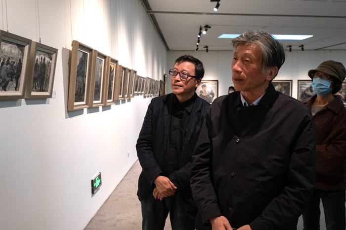 一部普通劳动者的精神图谱"20回望—陆阳绘画作品展"开幕