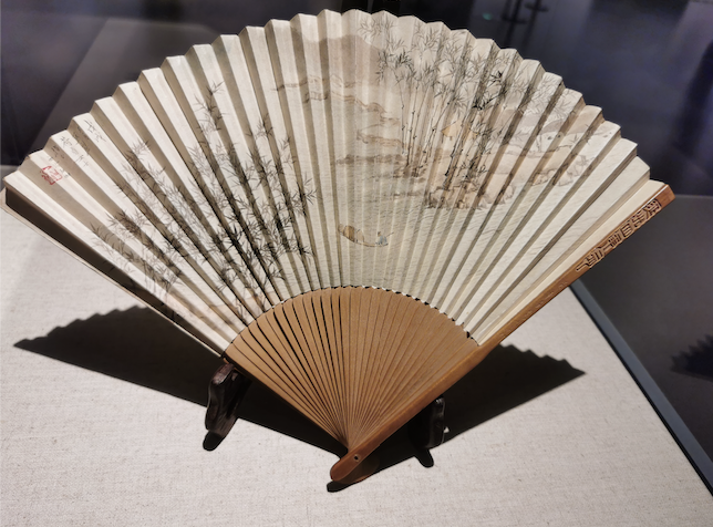 申石伽 扇面 山水 梅花