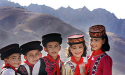 天山放歌——新疆各族人民幸福生活主题摄影展即将开幕