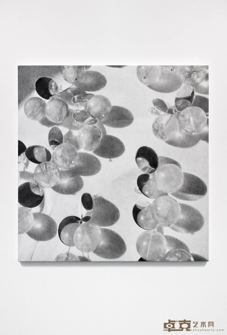 Circles 圈, ZHANG Yunyao 张云垚, 2022. Graphite pencil on felt stretched on stretcher, 石墨铅笔毛毡裱于绷架, 115 × 113 cmCircles 圈, ZHANG Yunyao 张云垚, 2022. Graphite pencil on felt stretched on stretcher, 石墨铅笔毛毡裱于绷架, 115 × 113 cm.jpg