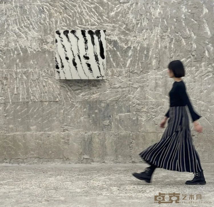 陈彦河，《生命的假象》，2018，纸上水墨，33x33cm