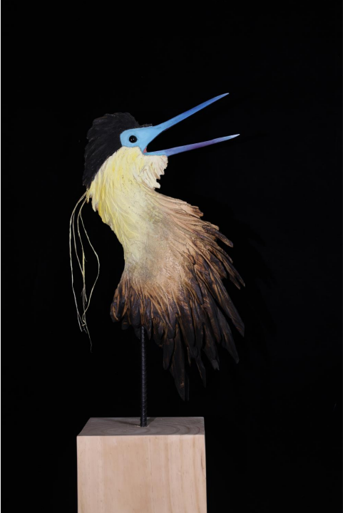 目瑙纵歌——蓝嘴黑顶鹭32x16x163cm  （底座高度可变）