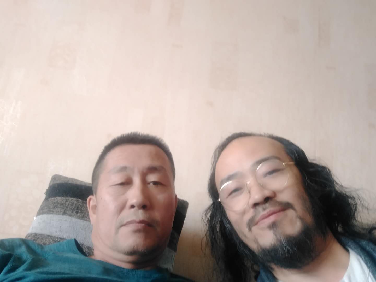 与刘耀先画家合影
