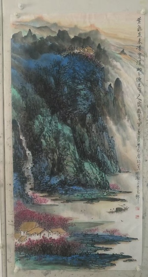 紫气东来凌霄汉