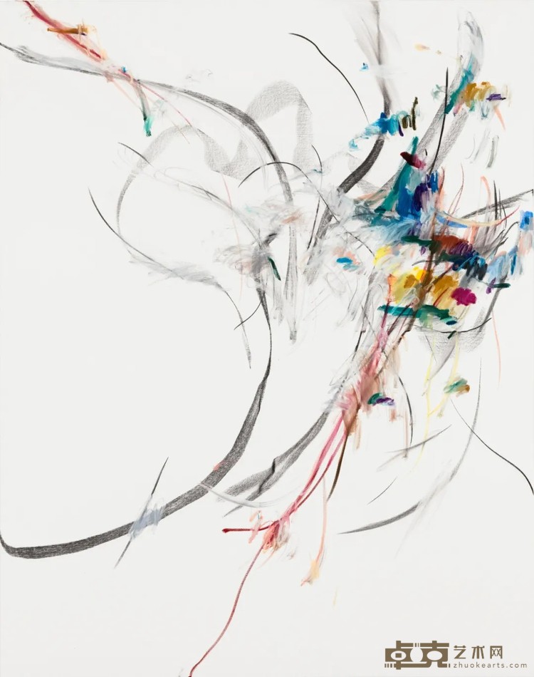 王茜瑶，《蓝⾊时刻 No.4》，布面木炭、油画笔，190 × 150 cm，2024