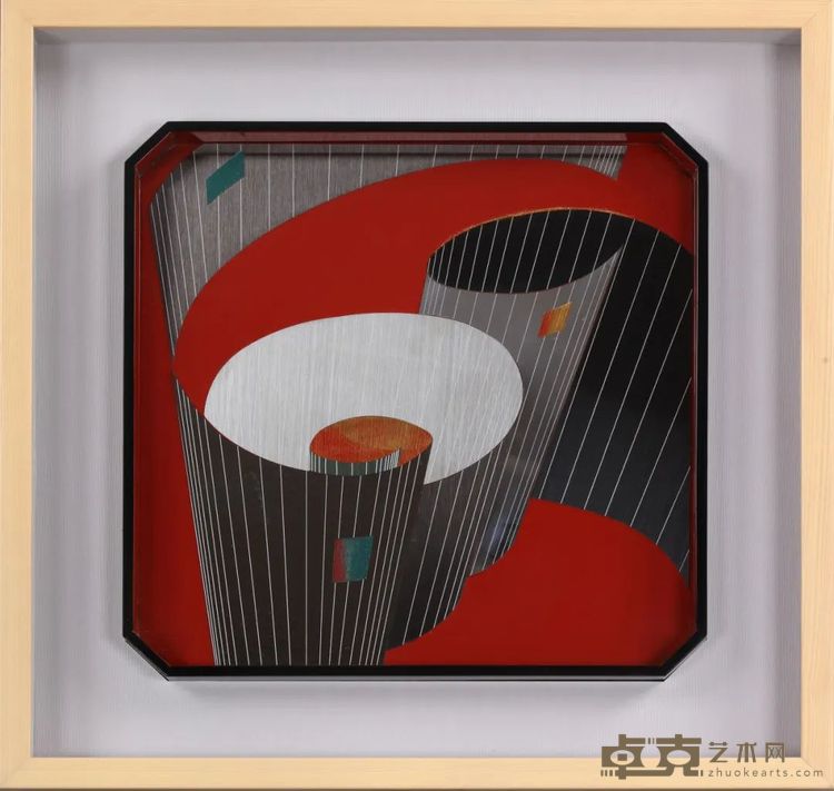 赤堀郁彦 Akabori Ikuhiko角盆饰额 Corner Basin Decoration1990朱漆、彩漆、金箔 Vermillion Lacquer, Color Lacquer, Gold Leaf50.5 x 50.5 x 9 cm